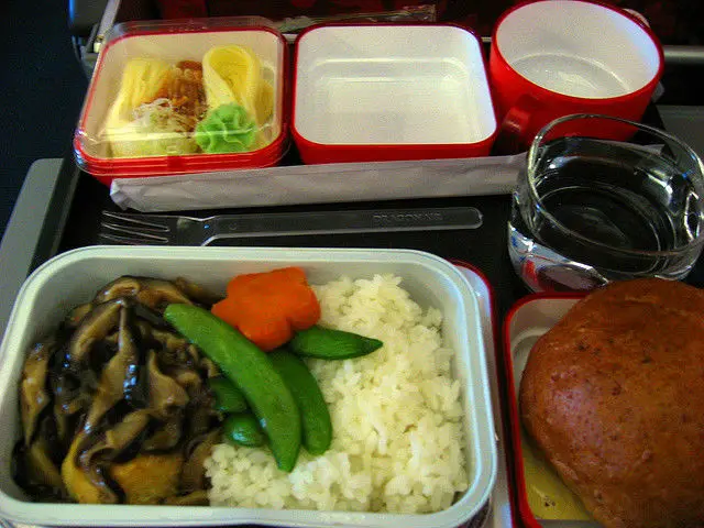 comida-vegetariana-avion-vuelos