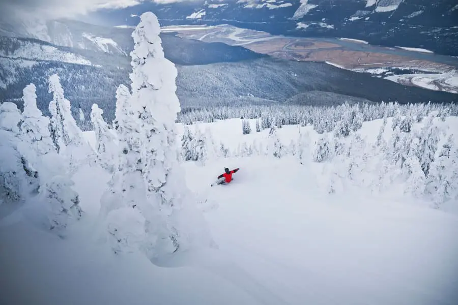 snowboard-revelstoke-mountain-resort