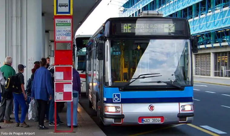 Autobus-Airport-Express-praga-transporte-aeropuerto-hotel